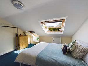 bed 7- click for photo gallery